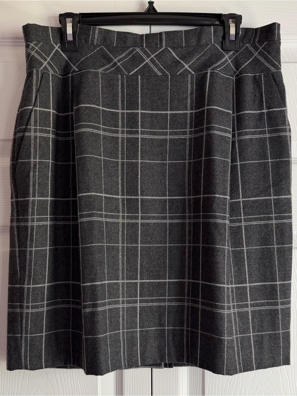 Antonio Melani Gray Plaid Skirt